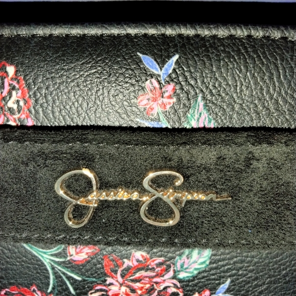 Jessica Simpson wallet - Picture 5 of 7